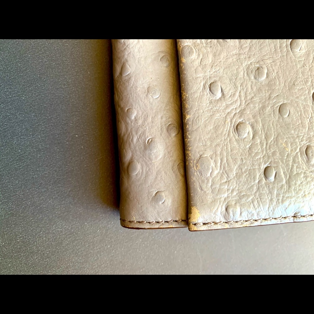 Kate Spade Wallet - Picture 5 of 8